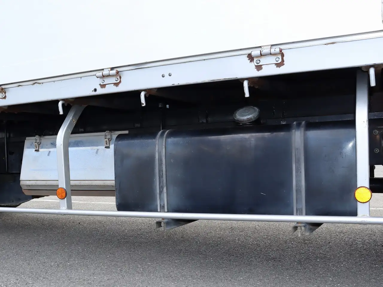 日野 レンジャー 中型/増トン 平ボディ アルミブロック エアサスの中古トラック画像15