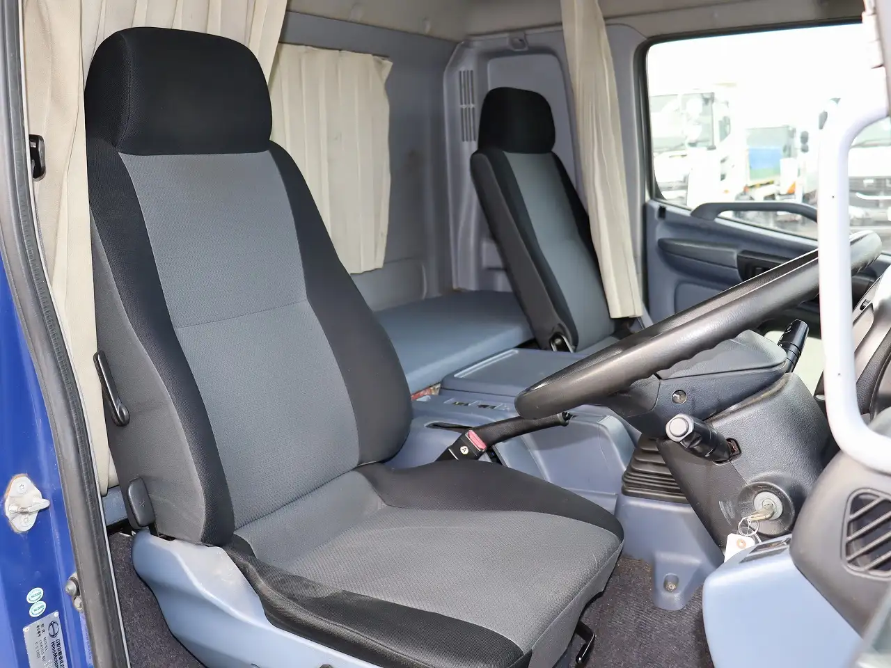 日野 レンジャー 中型/増トン 平ボディ アルミブロック エアサスの中古トラック画像7