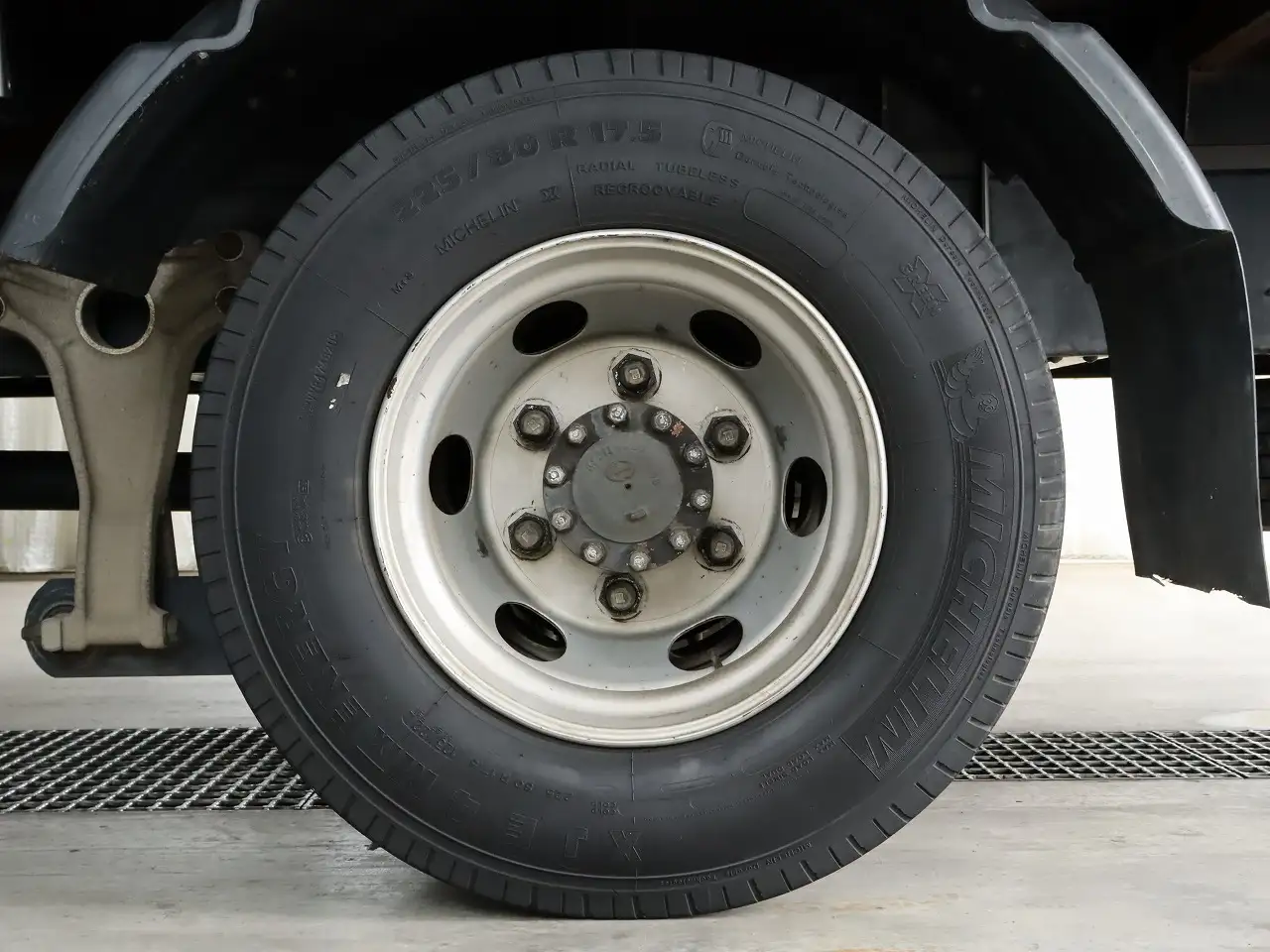 日野 レンジャー 中型/増トン 平ボディ アルミブロック エアサスの中古トラック画像20