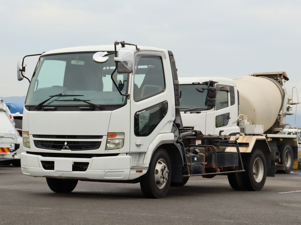 三菱 ファイター 中型/増トン アームロール
