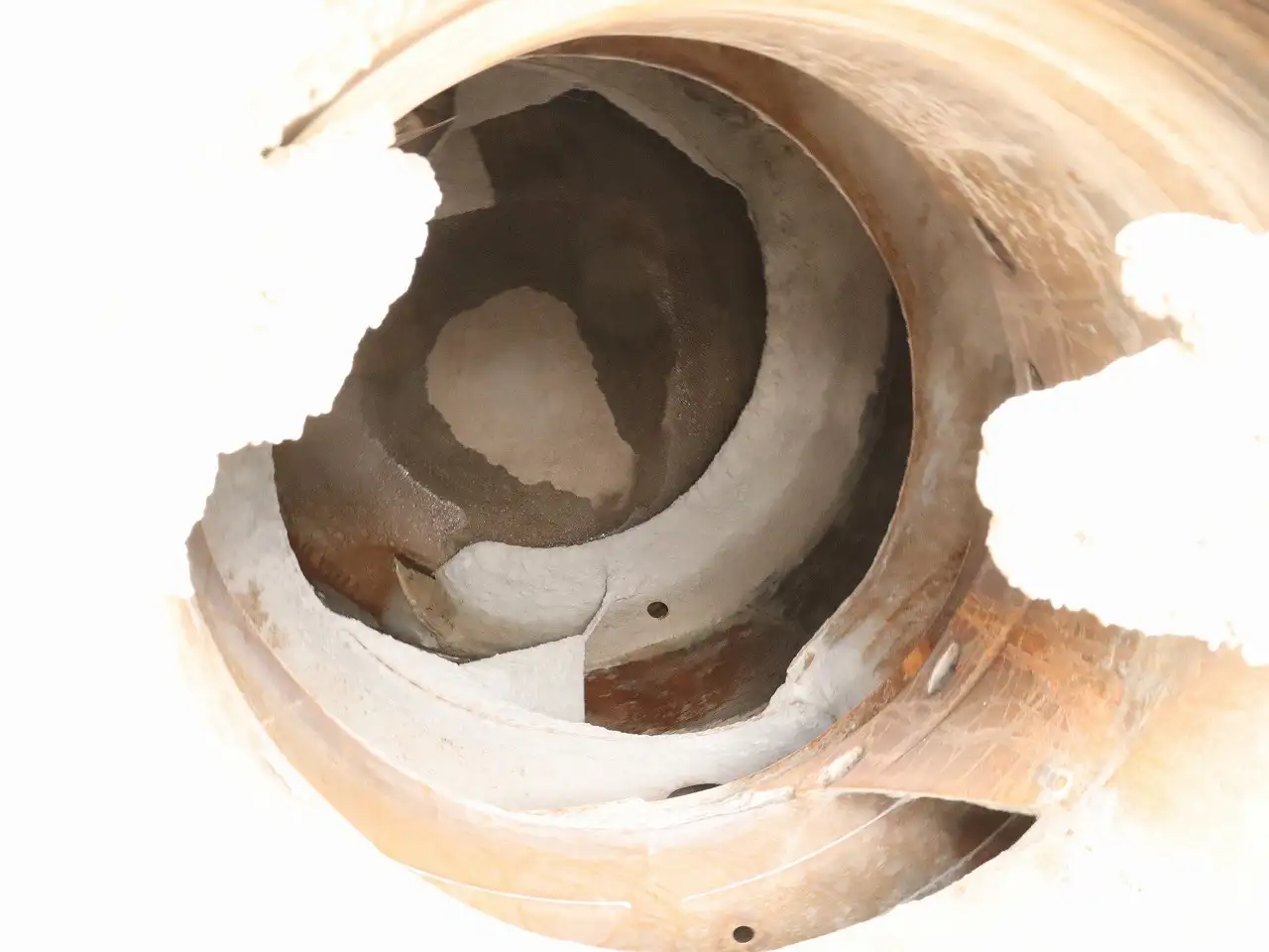 日産UD クオン 大型 ミキサー・ポンプ ベッド QKG-CW5XLの中古トラック画像9