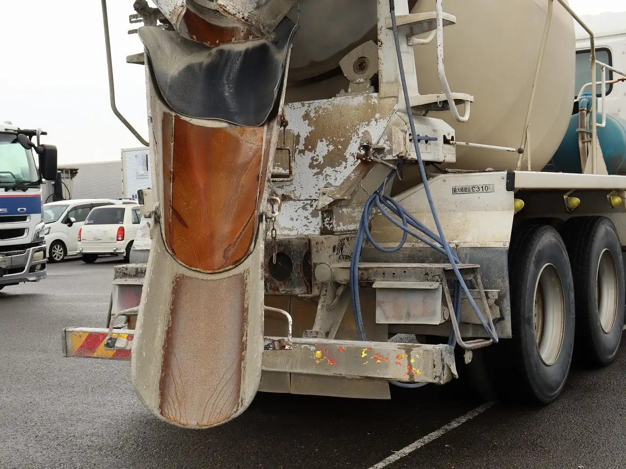 日産UD クオン 大型 ミキサー・ポンプ ベッド QKG-CW5XLの中古トラック画像7