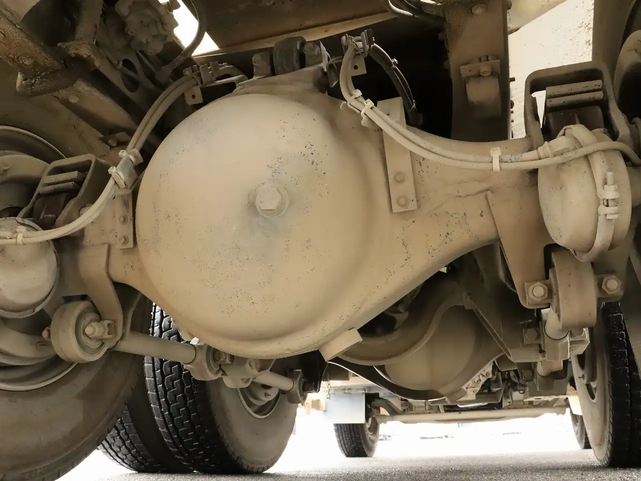 日産UD クオン 大型 ミキサー・ポンプ ベッド QKG-CW5XLの中古トラック画像像17