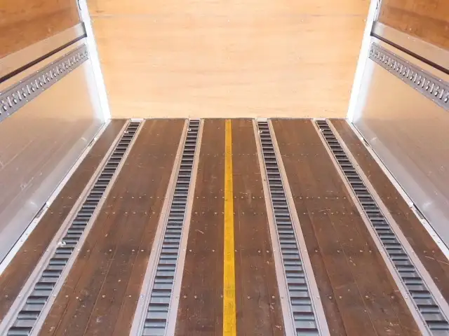 いすゞ ギガ 大型 ウイング ハイルーフ エアサスの中古トラック画像10