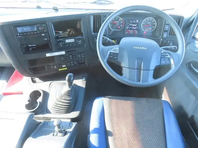いすゞ ギガ 大型 ウイング ハイルーフ エアサスの中古トラック画像13