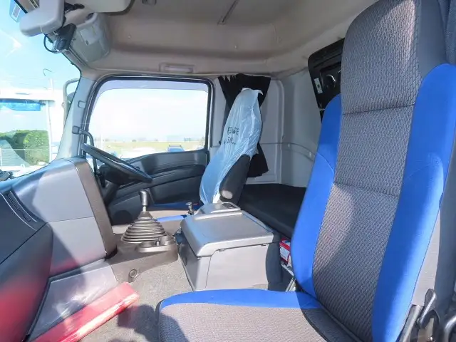 いすゞ ギガ 大型 ウイング ハイルーフ エアサスの中古トラック画像11