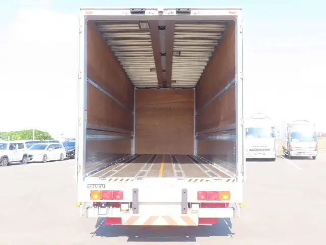 いすゞ ギガ 大型 ウイング ハイルーフ エアサスの中古トラック画像8