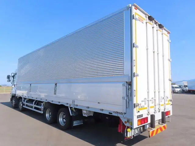 いすゞ ギガ 大型 ウイング ハイルーフ エアサスの中古トラック画像7