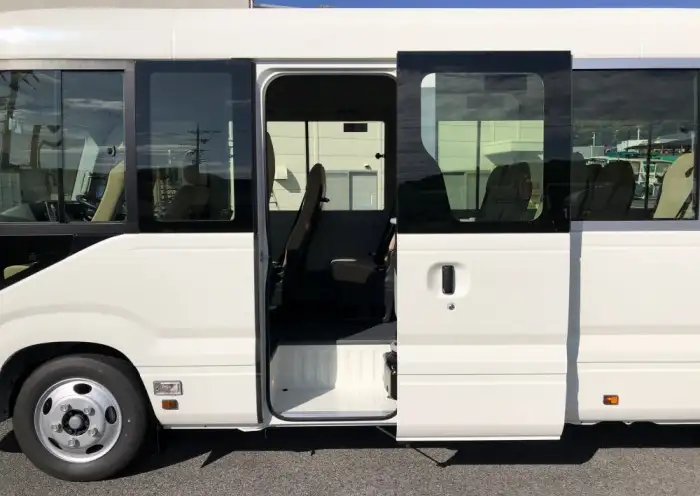 トヨタ コースター 小型 バス マイクロバス 2KG-GDB70の中古トラック画像6
