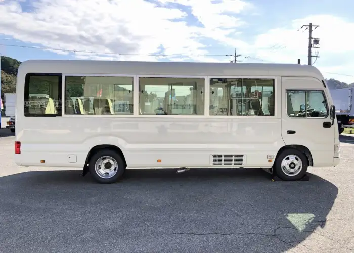 トヨタ コースター 小型 バス マイクロバス 2KG-GDB70の中古トラック画像3