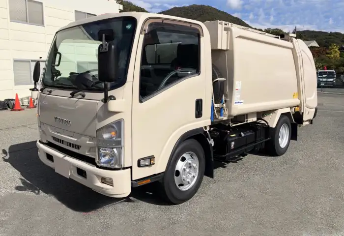 いすゞ エルフ 小型 パッカー車 プレス式 2PG-NPR88YN の中古トラック【車両No.201233】