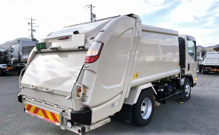 いすゞ エルフ 小型 パッカー車 プレス式 2PG-NPR88YNの中古トラック画像4