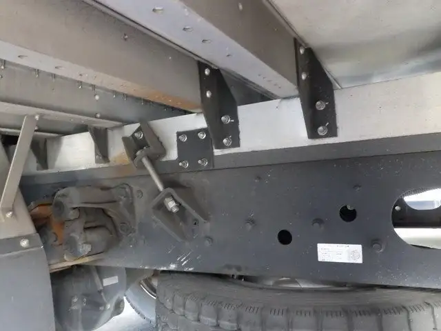 三菱 ファイター 中型/増トン ウイング パワーゲート ベッドの中古トラック画像16