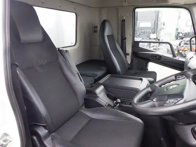 三菱 ファイター 中型/増トン ウイング パワーゲート ベッドの中古トラック画像9