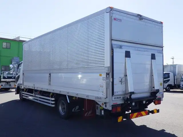 三菱 ファイター 中型/増トン ウイング パワーゲート ベッドの中古トラック画像3