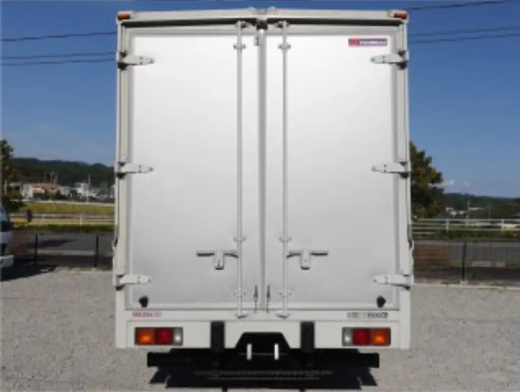 三菱 キャンター 小型 ウイング PDG-FE82D H20の中古トラック画像4