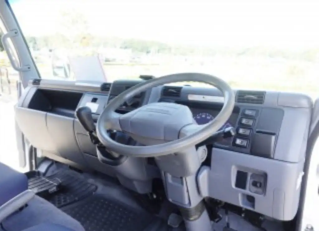 三菱 キャンター 小型 ウイング PDG-FE82D H20の中古トラック画像11