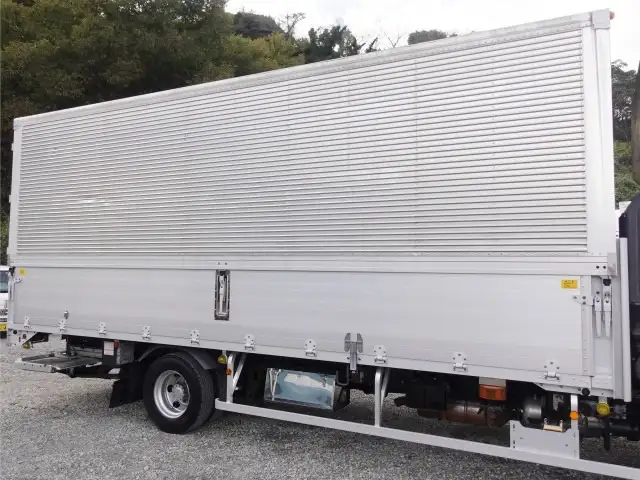 日野 レンジャー 中型/増トン ウイング パワーゲート 床鉄板の中古トラック画像3