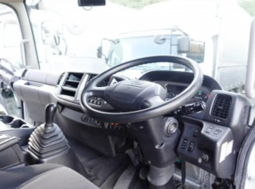 日野 レンジャー 中型/増トン ウイング パワーゲート 床鉄板の中古トラック画像11