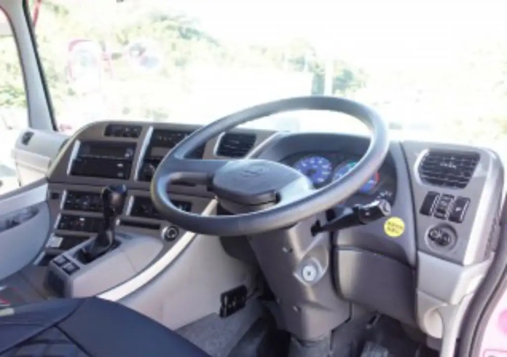 日産UD クオン 大型 ウイング パワーゲート エアサスの中古トラック画像12