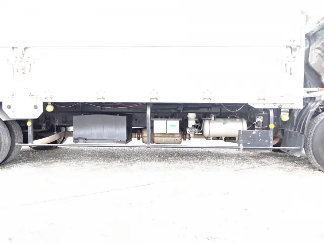 三菱 ファイター 中型/増トン ウイング パワーゲート 床鉄板の中古トラック画像18