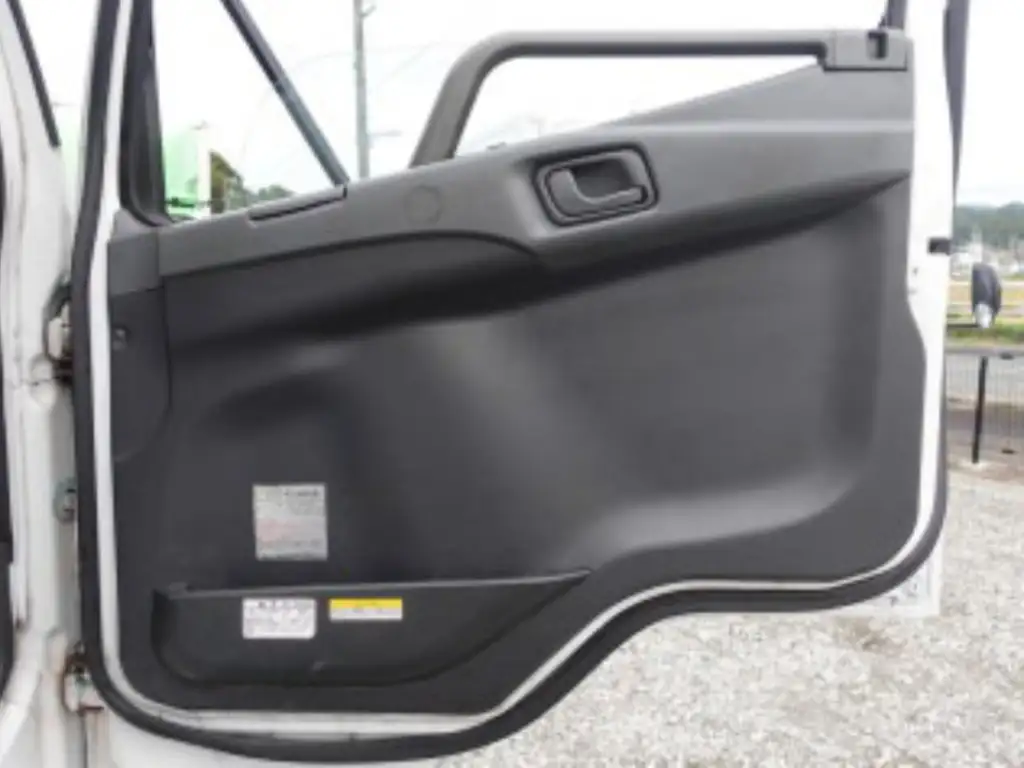 三菱 ファイター 中型/増トン ウイング パワーゲート 床鉄板の中古トラック画像像17