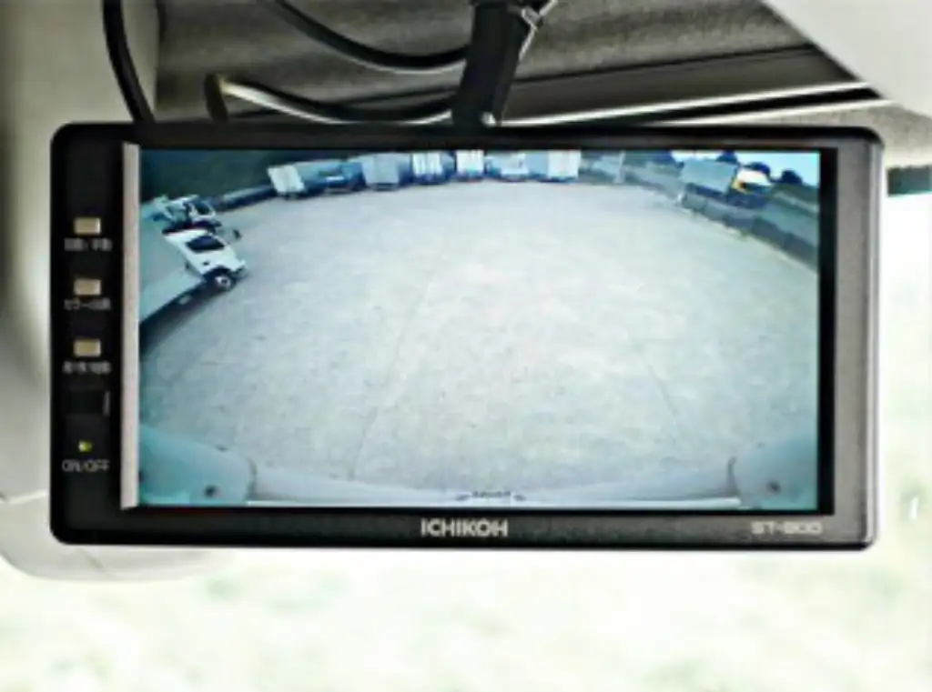 いすゞ フォワード 中型/増トン ウイング エアサス ベッドの中古トラック画像14