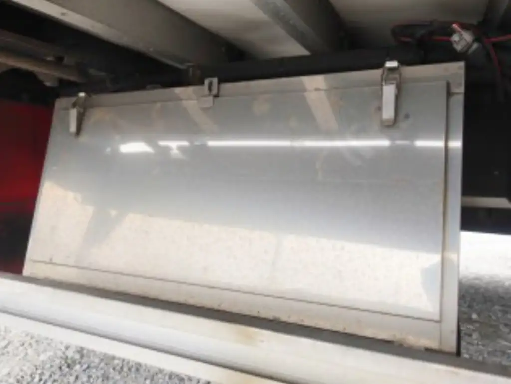 三菱 スーパーグレート 大型 ウイング エアサス ベッドの中古トラック画像像17