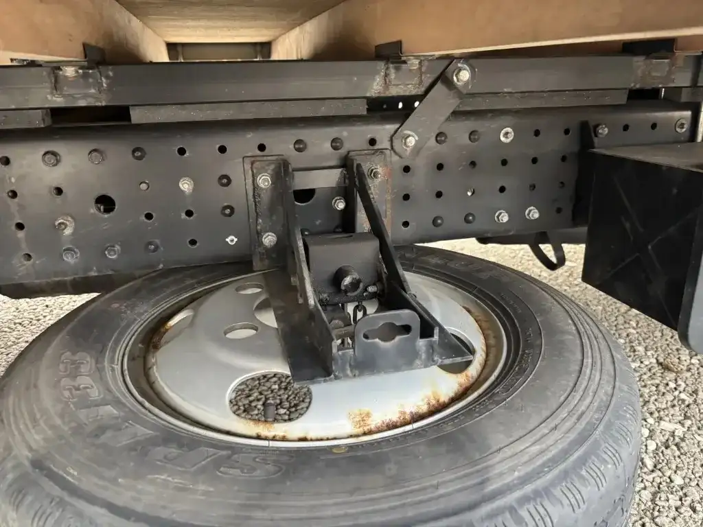 三菱 キャンター 小型 平ボディ パワーゲート TPG-FEB50の中古トラック画像18