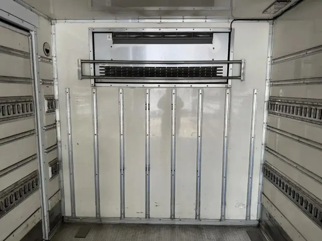 いすゞ エルフ 小型 冷凍冷蔵 低温 パワーゲートの中古トラック画像8