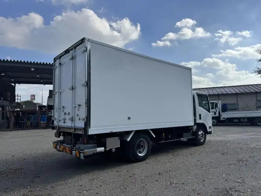いすゞ エルフ 小型 冷凍冷蔵 低温 パワーゲートの中古トラック画像3