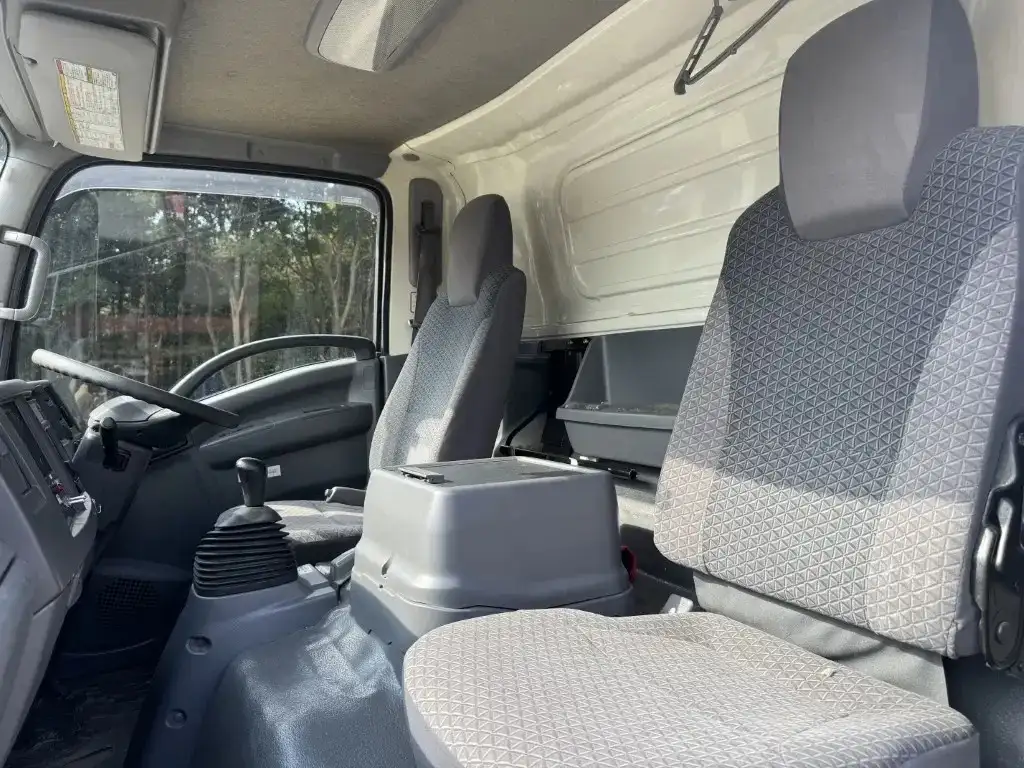 いすゞ エルフ 小型 冷凍冷蔵 低温 パワーゲートの中古トラック画像12