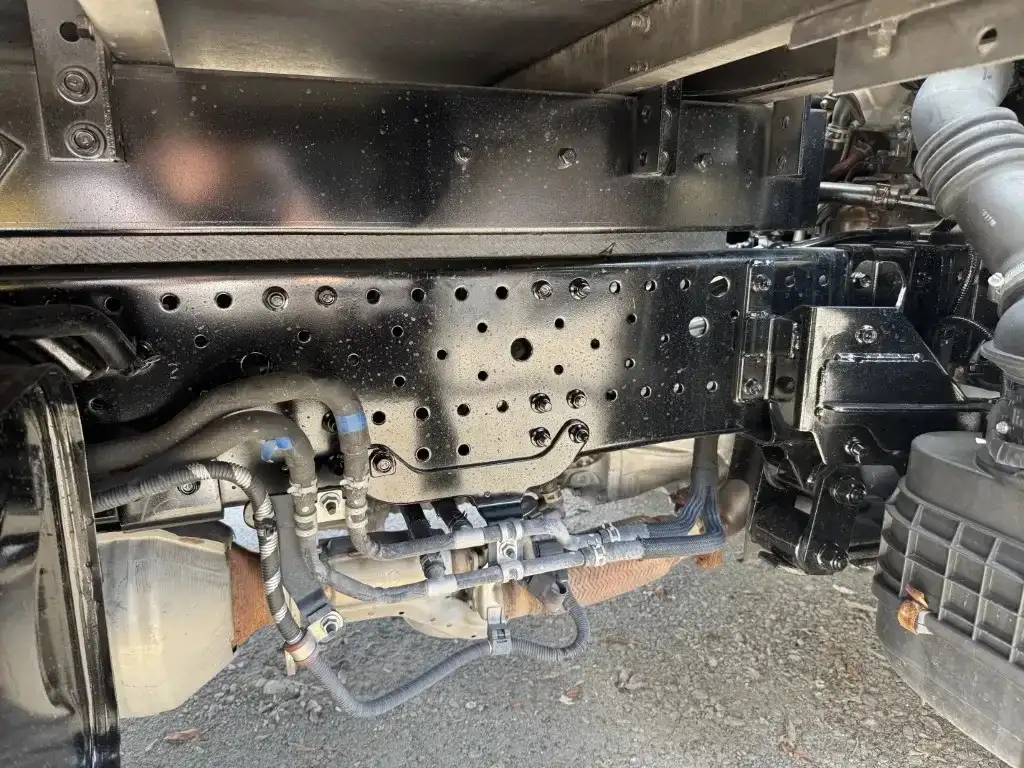 いすゞ エルフ 小型 冷凍冷蔵 低温 パワーゲートの中古トラック画像像17