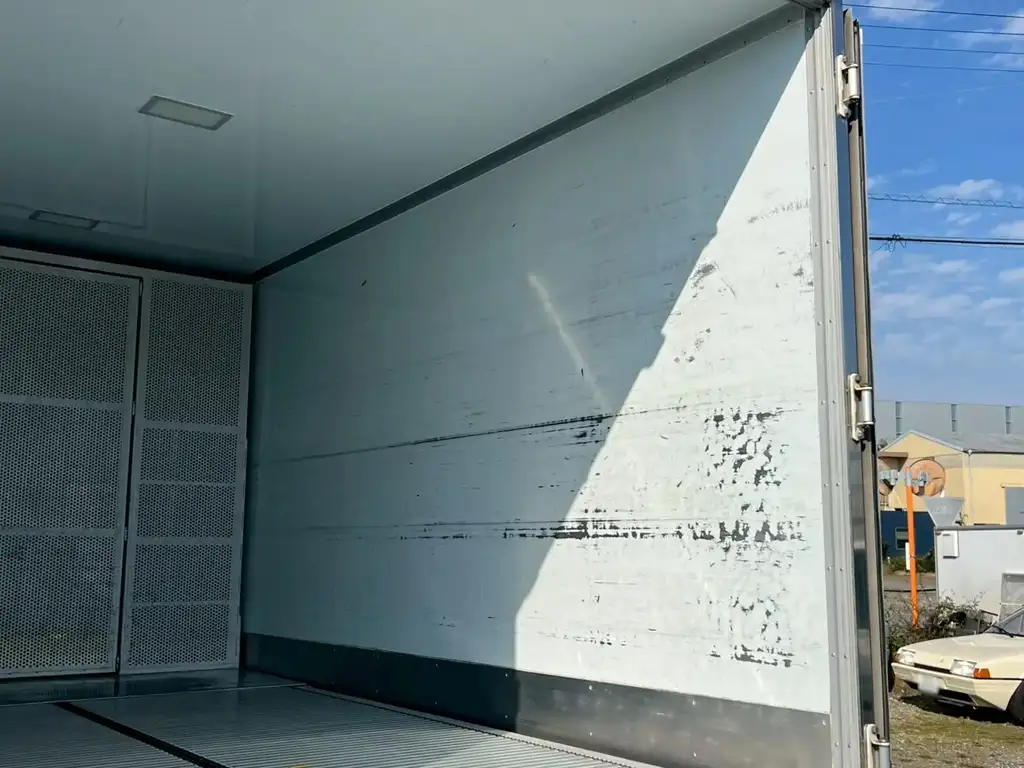 いすゞ エルフ 小型 冷凍冷蔵 保冷 2室の中古トラック画像9