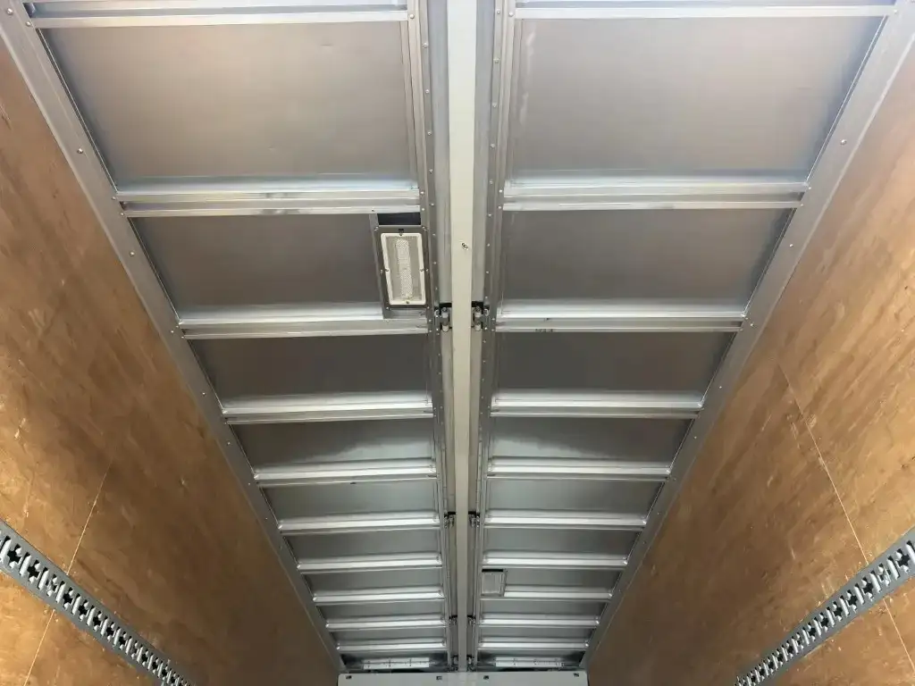 日野 レンジャー 中型/増トン ウイング エアサス ベッドの中古トラック画像10