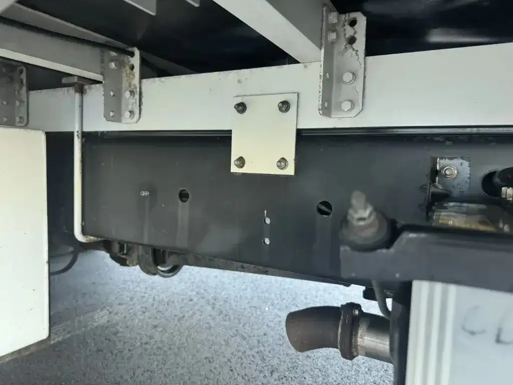 日野 レンジャー 中型/増トン ウイング エアサス ベッドの中古トラック画像18