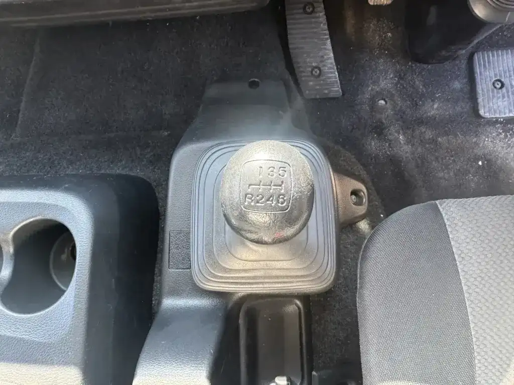 日野 レンジャー 中型/増トン ウイング ベッド TKG-FD9JLAAの中古トラック画像15