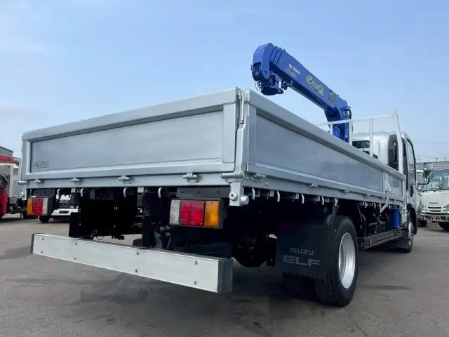 いすゞ エルフ 小型 クレーン付 4段 ラジコンの中古トラック画像3