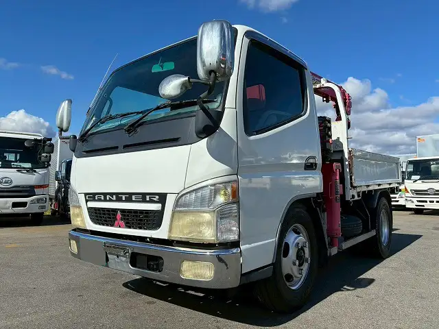三菱 キャンター 小型 クレーン付 3段 ラジコン の中古トラック【車両No.201227】