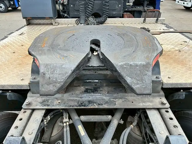 いすゞ ギガ 大型 トラクター ハイルーフ 1デフの中古トラック画像8