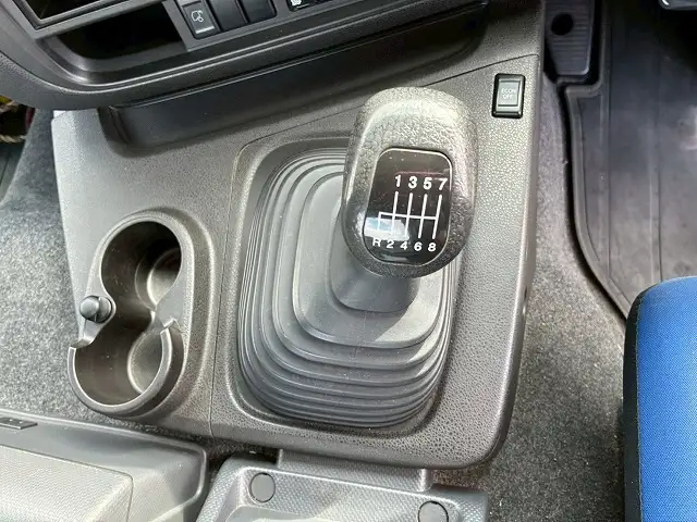 いすゞ ギガ 大型 トラクター ハイルーフ 1デフの中古トラック画像14