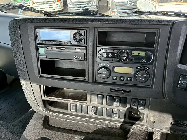 いすゞ ギガ 大型 トラクター ハイルーフ 1デフの中古トラック画像12