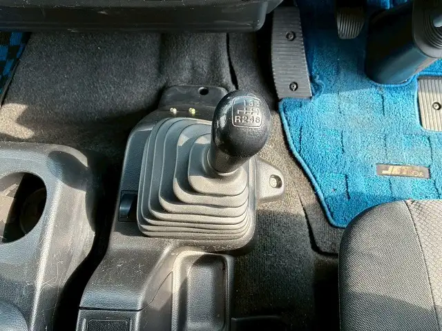 日野 レンジャー 中型/増トン ウイング エアサス ベッドの中古トラック画像16