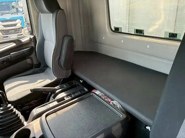 日野 レンジャー 中型/増トン ウイング エアサス ベッドの中古トラック画像13