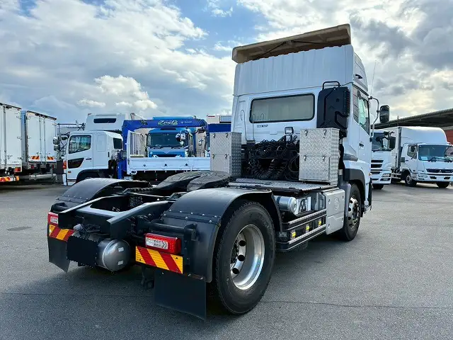 日産UD クオン 大型 トラクター ハイルーフ 1デフの中古トラック画像3
