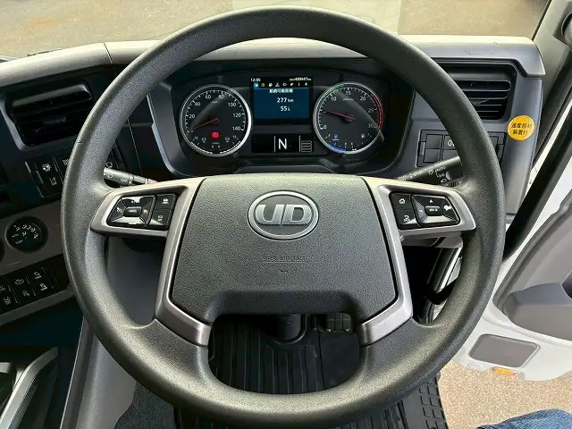 日産UD クオン 大型 トラクター ハイルーフ 1デフの中古トラック画像14