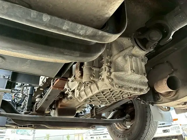 日産UD クオン 大型 トラクター ハイルーフ 1デフの中古トラック画像16