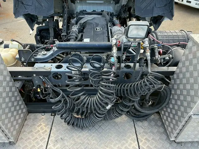 日産UD クオン 大型 トラクター ハイルーフ 1デフの中古トラック画像8