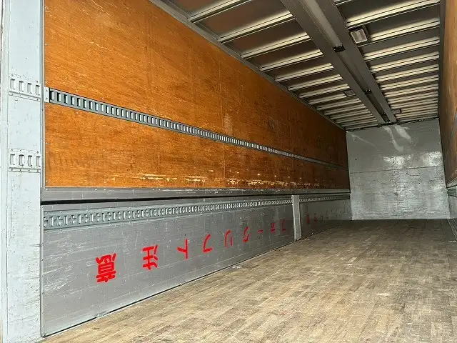 日野 プロフィア 大型 ウイング ハイルーフ エアサスの中古トラック画像9