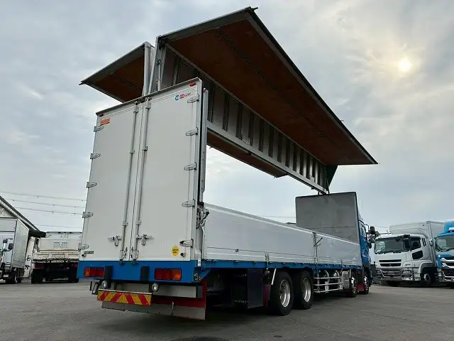 日野 プロフィア 大型 ウイング ハイルーフ エアサスの中古トラック画像6